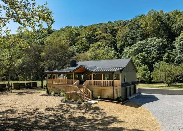 Property at 3357 Tyree Springs Rd, Hendersonville, TN 37075, 4 beds, 4 baths