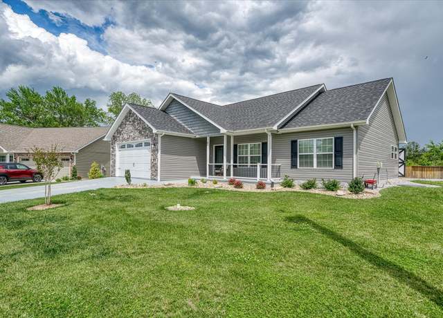 Property at 80 Sky View Meadow Dr, Crossville, TN 38555, 3 beds, 2 baths