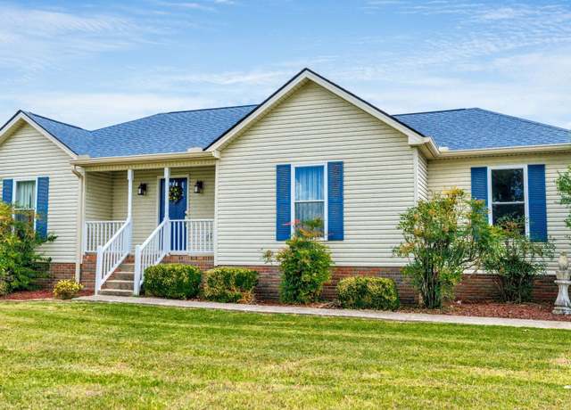 Property at 447 Old Hunters Point Pike N, Lebanon, TN 37087, 3 beds, 2 baths