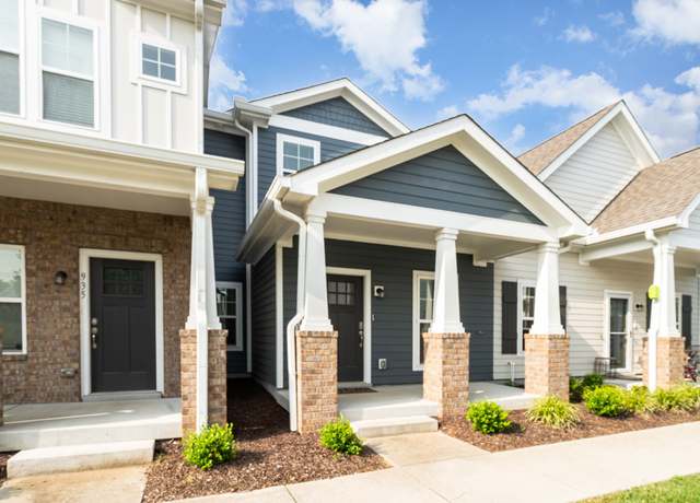 Property at 933 Ashland Place Dr, Nashville, TN 37218, 3 beds, 2.5 baths