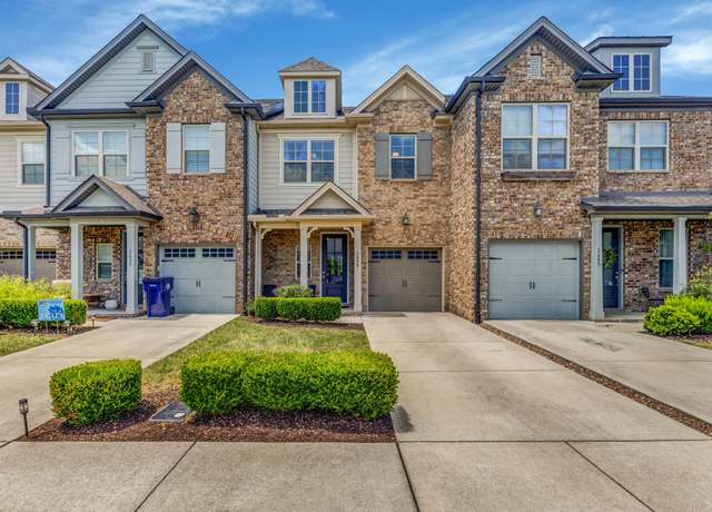Property at 2636 Wellesley Square Dr, Thompsons Station, TN 37179, 3 beds, 2.5 baths