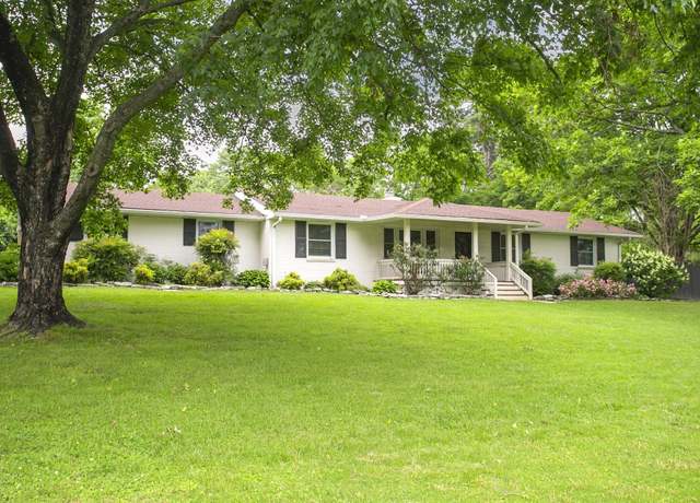 Property at 704 Sills Ct, Nashville, TN 37220, 4 beds, 3 baths