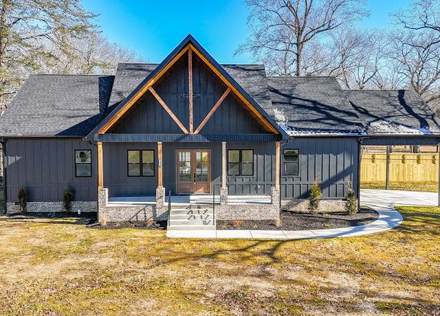 Property at 1601 Old Estill Springs Rd, Tullahoma, TN 37388, 3 beds, 2.5 baths