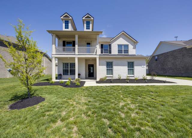 Property at 147 Macy Dr, Hendersonville, TN 37075, 5 beds, 4 baths