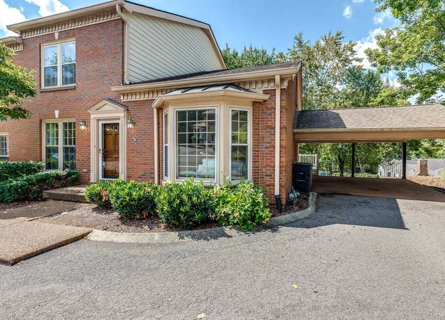 Property at 3 Sharonwood Dr, Nashville, TN 37215, 3 beds, 2 baths