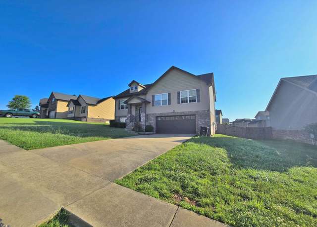Property at 1085 Castlerock Dr, Clarksville, TN 37042, 4 beds, 3 baths