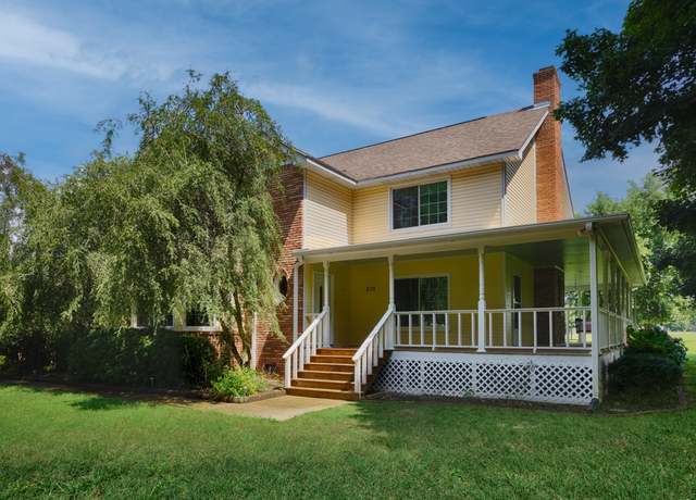 Property at 213 Milton Rd, Athens, AL 35611, 5 beds, 2 baths