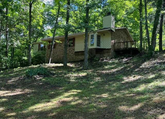 Property at 191 Waggoner St, Carthage, TN 37030, 3 beds, 2 baths