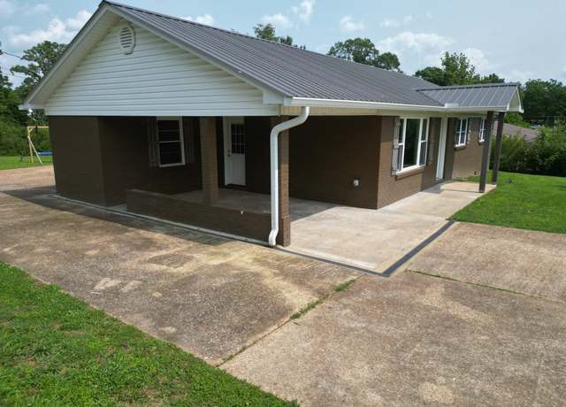 Property at 910 Hassell Dr, Waynesboro, TN 38485, 3 beds, 1 bath