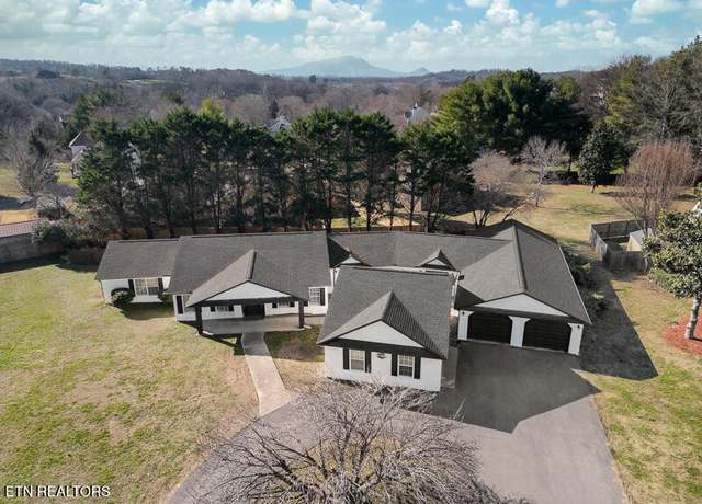 Property at 1220 Ariell Lea, Sevierville, TN 37862, 4 beds, 3 baths