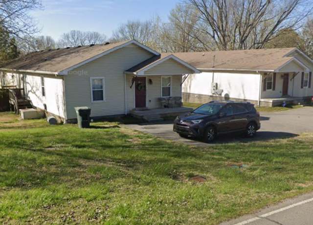 Property at 114 W Hillcrest Dr, Springfield, TN 37172, 16 beds, 10 baths