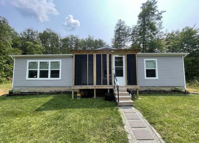 Property at 454 Slater Loop, Pikeville, TN 37367, 3 beds, 2 baths