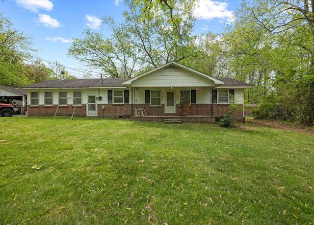 Property at 6512 Tennessee St, Baxter, TN 38544, 4 beds, 1 bath