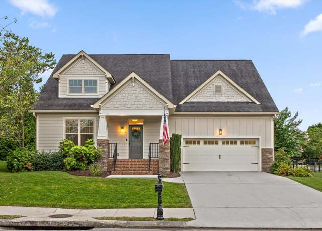 Property at 808 Willcrest Dr, Chattanooga, TN 37405, 4 beds, 3.5 baths