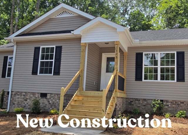 Property at 1323 Higginbotham Rd, Mcminnville, TN 37110, 3 beds, 2 baths