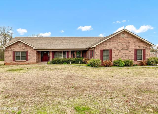 Property at 2819 Country Meadows Ln, Maryville, TN 37803, 3 beds, 2 baths