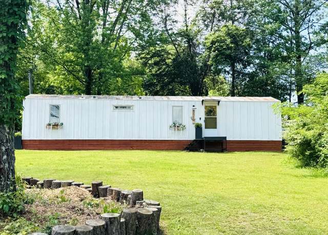 Property at 351 River Dr, Lobelville, TN 37097, 1 bed, 1 bath