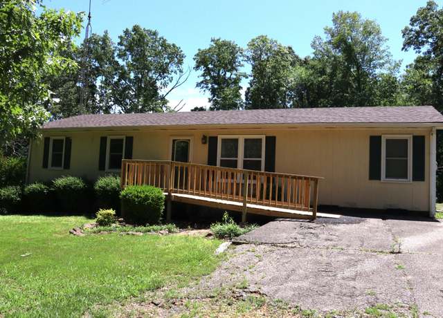 Property at 90 Laurel Ln, Paris, TN 38242, 3 beds, 2 baths