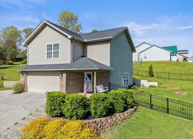 Property at 1424 Chessingham Dr, Maryville, TN 37801, 3 beds, 2.5 baths