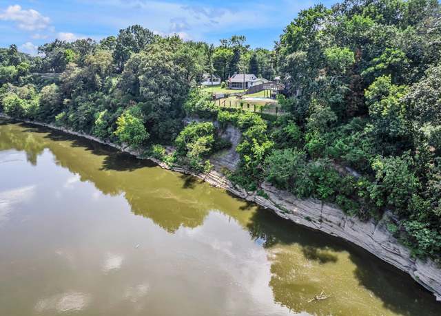Property at 4432 Brush Hill Rd, Nashville, TN 37216, 3 beds, 2 baths
