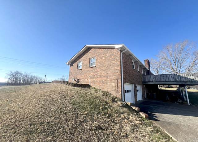 Property at 2151 Abiff Rd, Burns, TN 37029, 3 beds, 2.5 baths