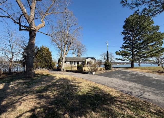 Property at 405 Jones St, Old Hickory, TN 37138, 3 beds, 3 baths