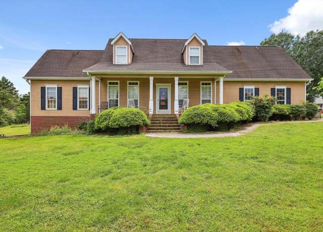 Property at 101 Golden Oaks Dr, La Fayette, GA 30728, 4 beds, 2.5 baths