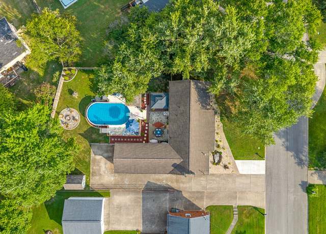 Property at 673 Atlanta Dr, Hermitage, TN 37076, 3 beds, 2.5 baths
