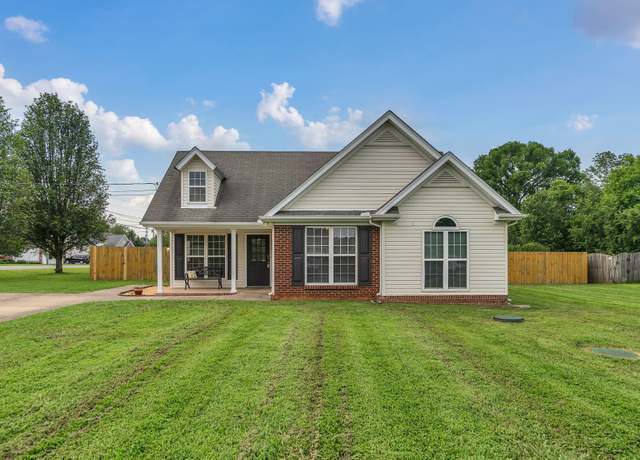 Property at 1003 Herron St, Murfreesboro, TN 37130, 3 beds, 2 baths