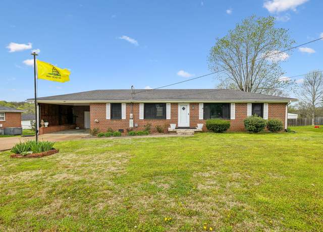 Property at 208 Academy Ave, Alexandria, TN 37012, 3 beds, 1 bath