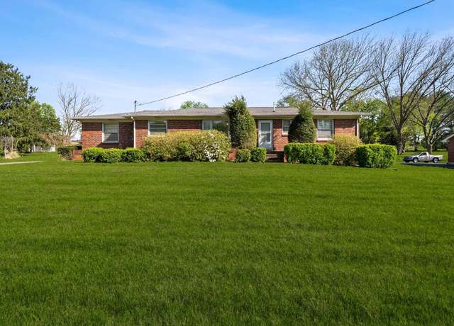 Property at 2608 Pleasant Green Rd, Nashville, TN 37214, 3 beds, 2 baths