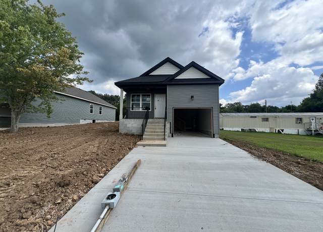 Property at 130 Alabama Ave, Oak Grove, KY 42262, 3 beds, 2 baths