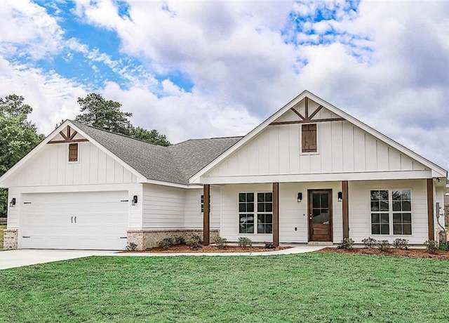 Property at 944 Baxter Hollow Rd, Belvidere, TN 37306, 3 beds, 2 baths