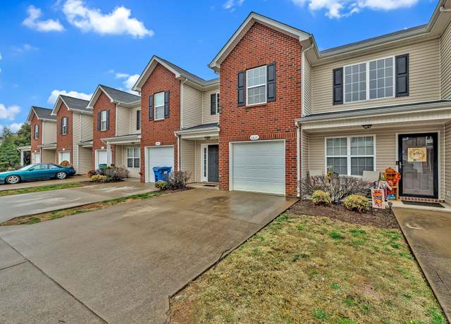 Property at 4822 Octavia St, Murfreesboro, TN 37129, 2 beds, 2.5 baths