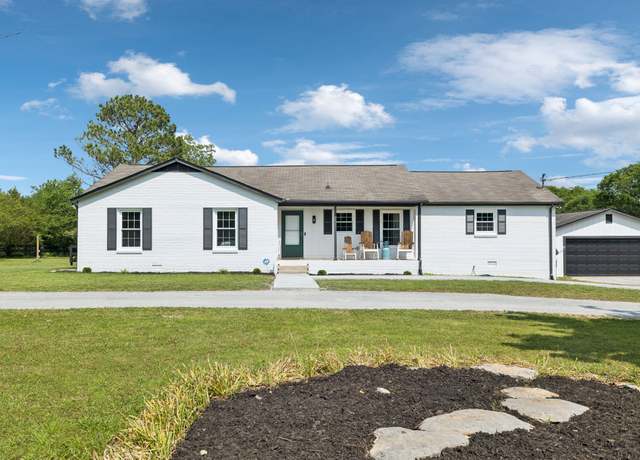 Property at 6238 Ladd Rd, Franklin, TN 37067, 4 beds, 3 baths