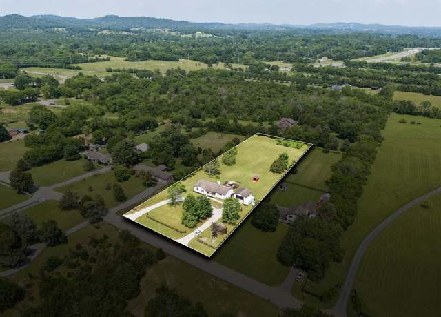 Property at 6238 Ladd Rd, Franklin, TN 37067, 4 beds, 3 baths