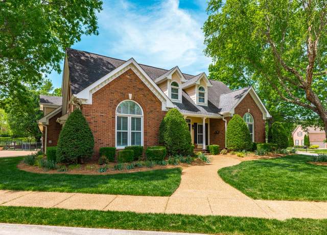 Property at 100 Masters Way, Hendersonville, TN 37075, 4 beds, 3.5 baths