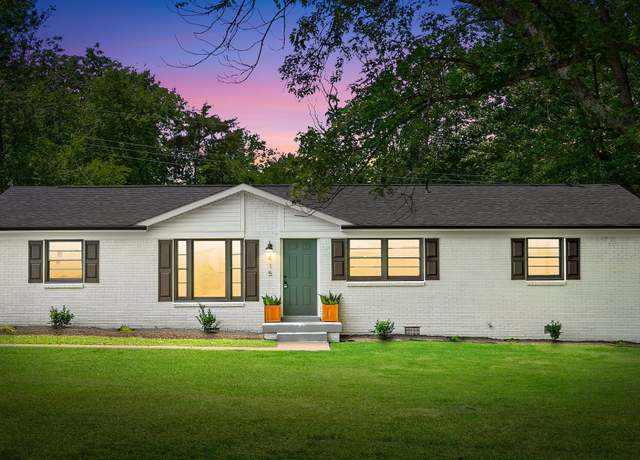 Property at 415 Jordan Rd, Clarksville, TN 37042, 3 beds, 2 baths