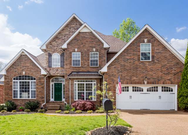 Property at 476 Summit Oaks Dr, Nashville, TN 37221, 5 beds, 4.5 baths