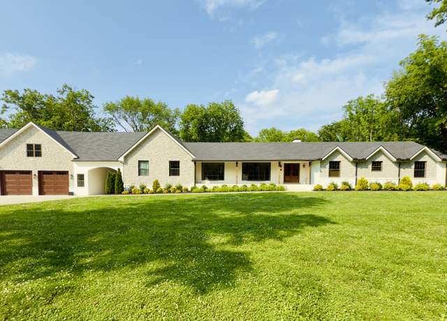 Property at 163 Lake Park Dr, Hendersonville, TN 37075, 4 beds, 5 baths