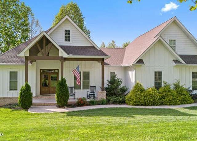Property at 2419 Robin Ridge Dr, Maryville, TN 37801, 4 beds, 3 baths