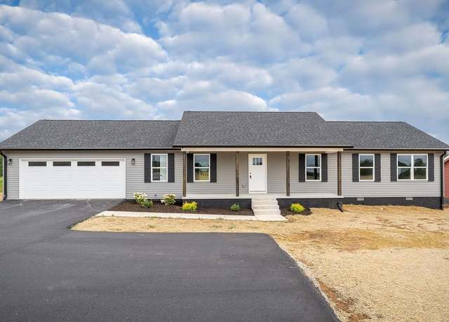 Property at 14287 Old Kentucky Rd, Walling, TN 38587, 3 beds, 2 baths