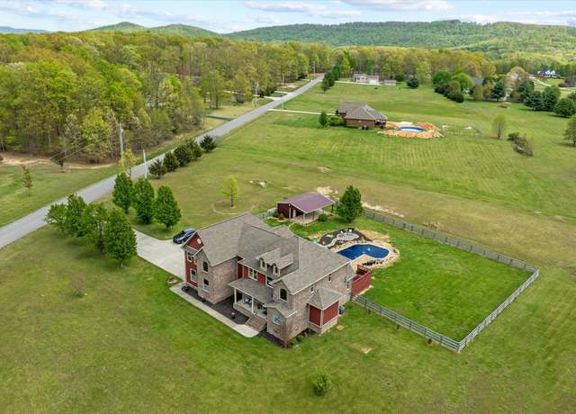 Property at 915 Brotherton Dr, Cookeville, TN 38506, 5 beds, 4.5 baths