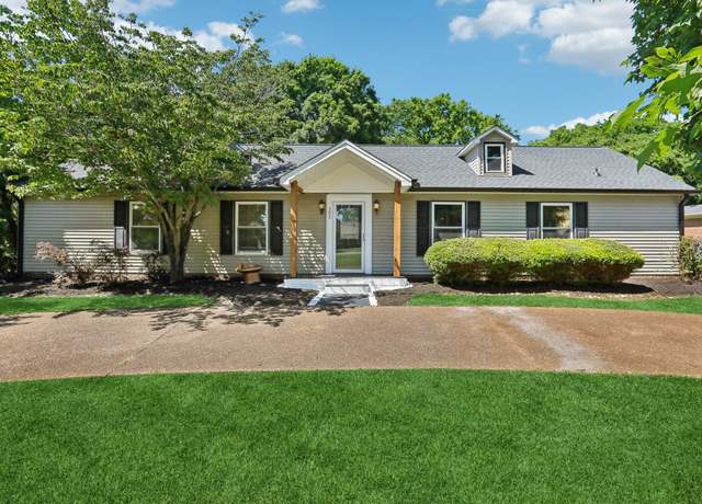 Property at 502 Archer Ave, Murfreesboro, TN 37129, 3 beds, 2 baths