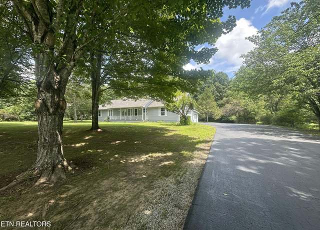 Property at 236 Will Dr, Crossville, TN 38555, 3 beds, 2 baths