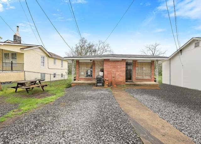 Property at 1405 Wheeler Ave, Chattanooga, TN 37406, 4 beds, 2 baths