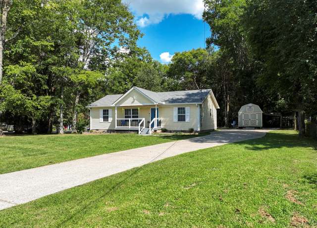 Property at 104 Rosswood Dr, Smyrna, TN 37167, 3 beds, 2 baths