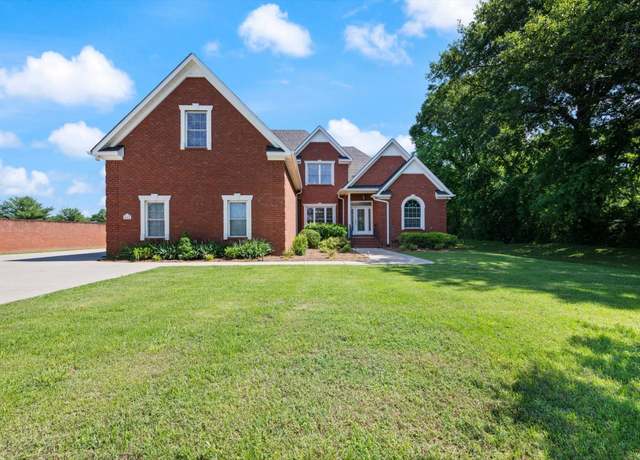 Property at 502 Tarver Ct, Smyrna, TN 37167, 3 beds, 2.5 baths