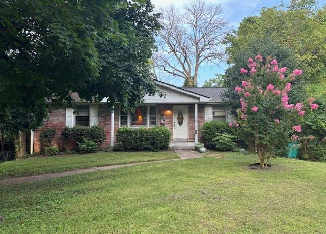 Property at 4928 Aquatic Rd, Nashville, TN 37211, 3 beds, 2 baths