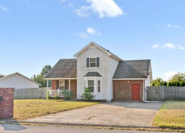 Property at 3282 N Senseney Cir, Clarksville, TN 37042, 3 beds, 2.5 baths